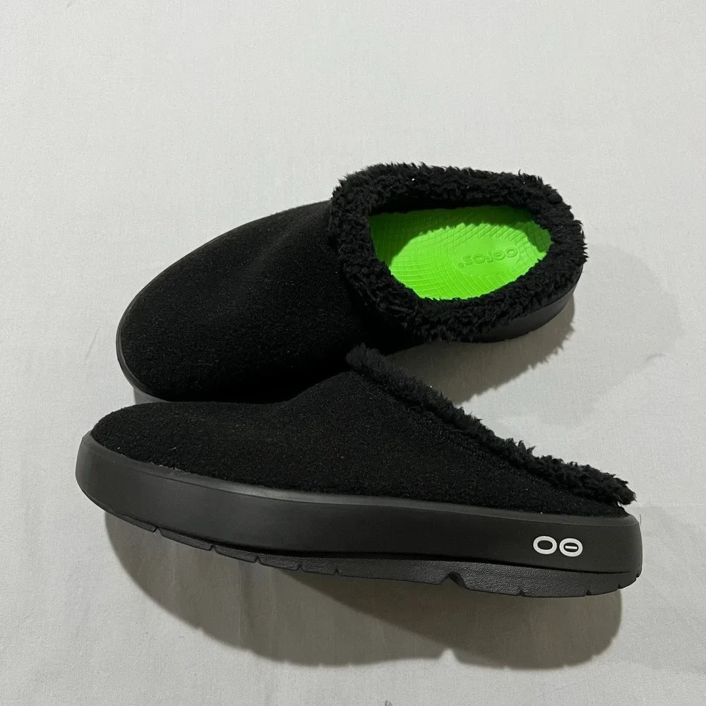 OOFOS Mens Black Sherpa Upper OoCoozie Mule Recovery Slip-On Slippers Size 10